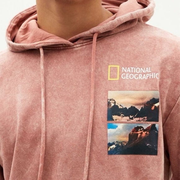 National Geographic Unisex Patagonia Hooded Sweatshirt - Picture 2 of 10